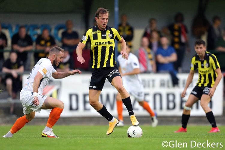 Het Bekeravontuur Van Lyra-Lierse Strandt Tegen Een Sterk Deinze - K ...