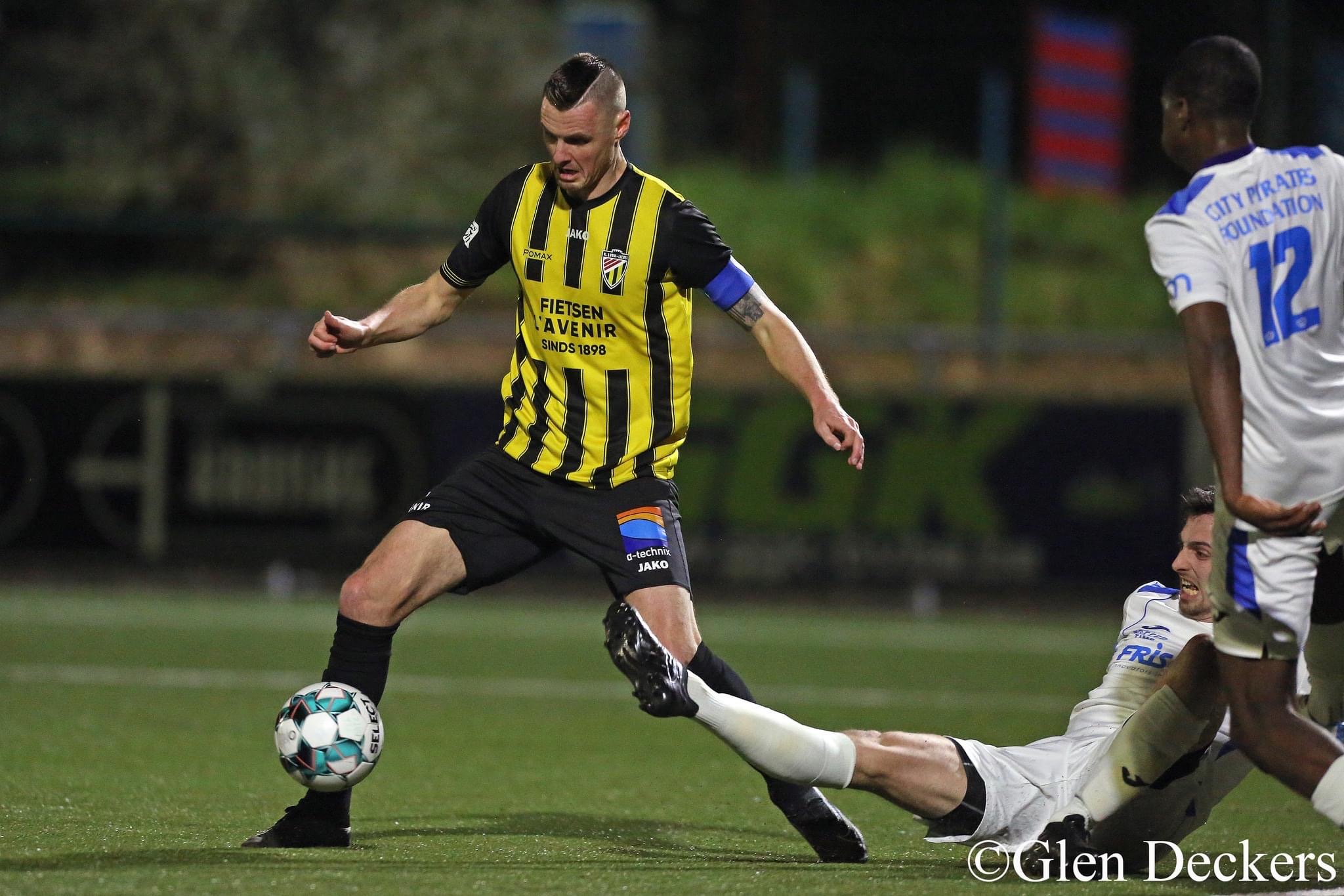 Volwassen Spelend Lyra-Lierse Wint Voor De 9de Keer Op Rij - K. Lyra-Lierse